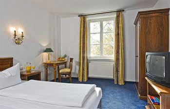 Hotel Koenigin Olga Ellwangen Luaran gambar
